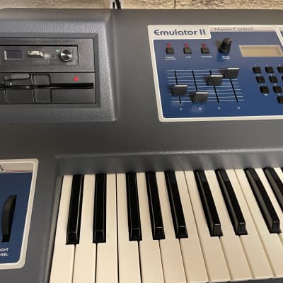 E-MU Systems Emulator II 61-Key 8-Voice Sampler Workstation 1984 - 1988 - Black