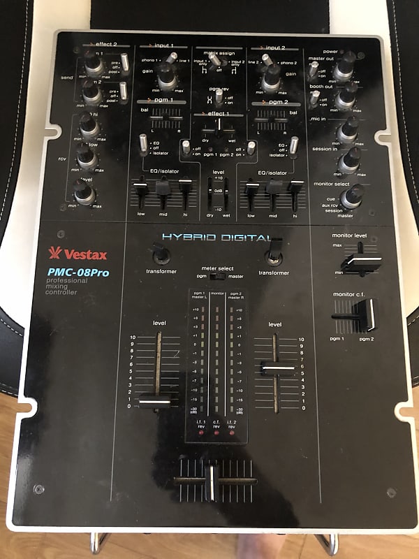 Vestax Pmc 08 pro hybrid digital scratch mixer 2008 Black