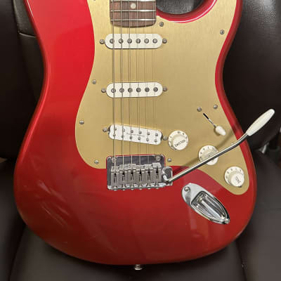 Fender Stratocaster Deluxe HSS Candy Apple Red Strat 70's Large Headstock MIM Electric Guitar Gold Anodized Pickguard for sale