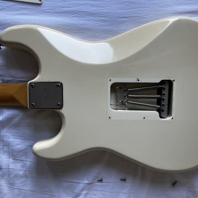 Fenix Stratocaster 1987 by Young Chang Vintage White image 16