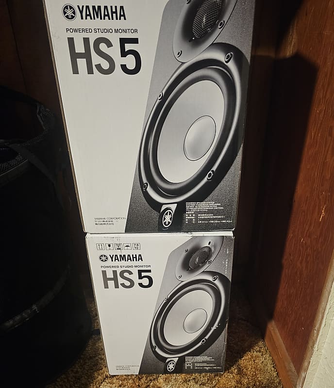 Yamaha HS5 2025  			