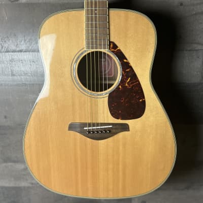 YAMAHA FG-730S acoustic guitars