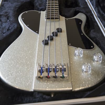 Blast Cult Thirty2 (32" scale) Silver Sparkle electric bass w/ case image 2