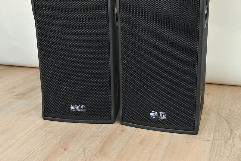 「新商品」に関するプレスリリース RCF (PAIR Module Array Line Three-Way Active 6-A TTL 配信機器・PA機器・レコーディング機器