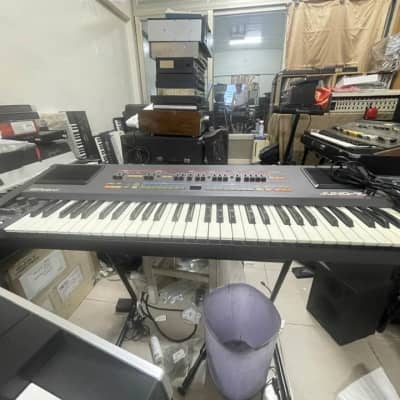 Roland Juno 106s 61-Key Programmable Polyphonic Synthesizer image 2