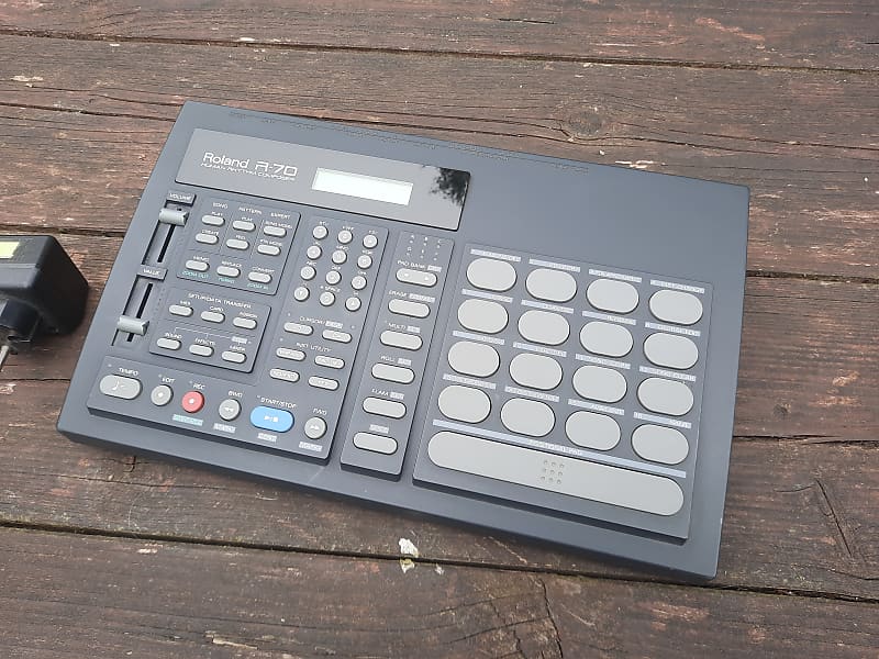 Roland R-70 Drum Machine | Reverb