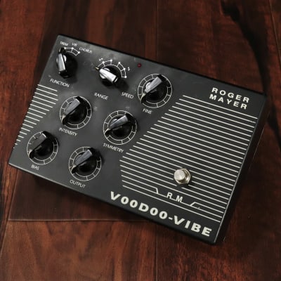 Roger Mayer VooDoo Vibe+ | Reverb Denmark