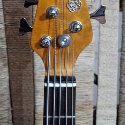 PeaceQ Custom 5 strings 24 frets bass 2023 - Bright blue image 8