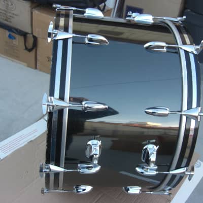 Slingerland 5 ply Bass Drum 24X14 BLACK CHROME from the 1970s Great Condition! image 11