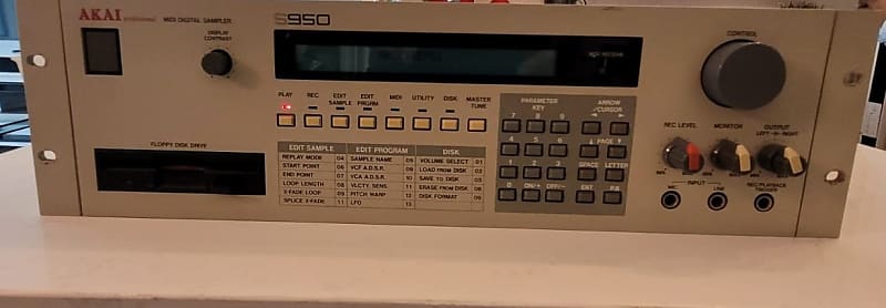 Akai S-950 Sampler | Reverb Canada