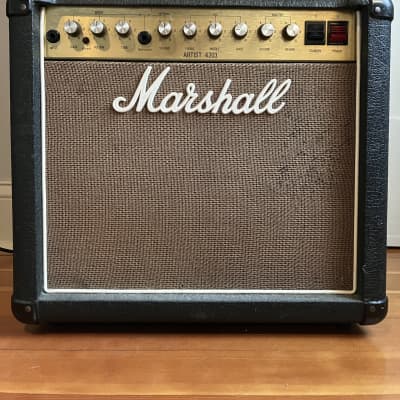 Marshall Artist Model 4203 Split-Channel 30-Watt 1x12