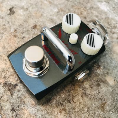 Hotone Skyline Series WHIP Analog Metal Guitar Effects Pedal [EX-Demo] image 2