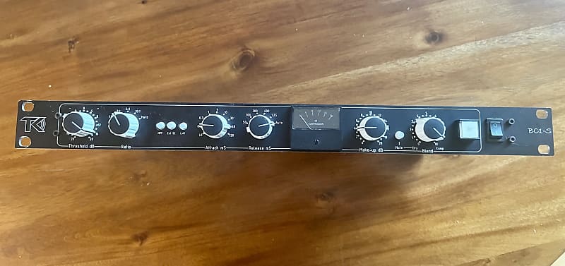 TK Audio BC1-S Stereo Bus Compressor V1 with Plastic Knobs