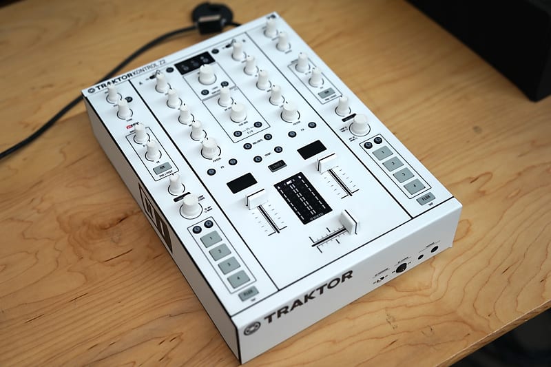 Traktor Z2 Custom White + Innofader Pro 2 Upgraded Cross Fader + Coolercap  Mod + Traktor DJ Mixer!