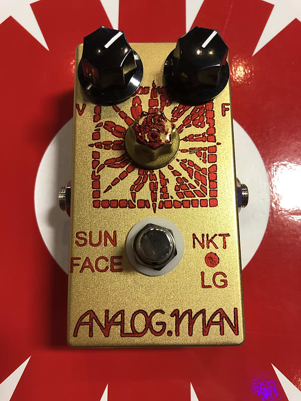 Analogman Sun Face Red Dot NKT LG Low Gain Germanium Fuzz with Sun Dial  Knob 2023 - Present - Gold