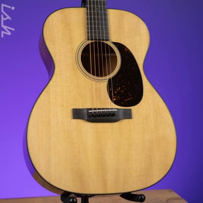 Martin Standard Series 000-18 Auditorium Acoustic Guitar Natural for sale