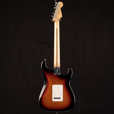 Fender Player Stratocaster Lefty 3-Color Sunburst 981 image 5