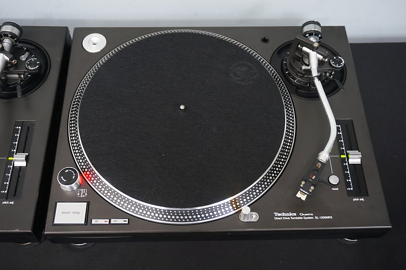Technics SL-1200 MK5 Black PAIR Professional DJ turntables - Serviced - 240V