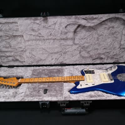 Fender American Ultra Jazzmaster - Maple Fingerboard - Cobra Blue - 546 image 7