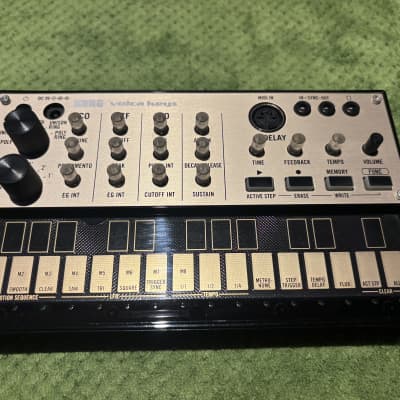 Korg Volca Keys Analog Loop Synthesizer 2013 - Present - Gold/Black