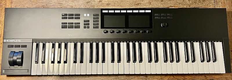 Native Instruments Komplete Kontrol S61 Mk2 2010s - Black image 1