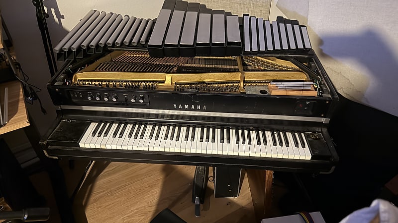 ◆大感謝祭!! YAMAHA CP-70 ハンマー エレピ G1P22599 ◇大感謝祭!! YAMAHA CP-70 ハンマー エレピ G1P22599 The Famous