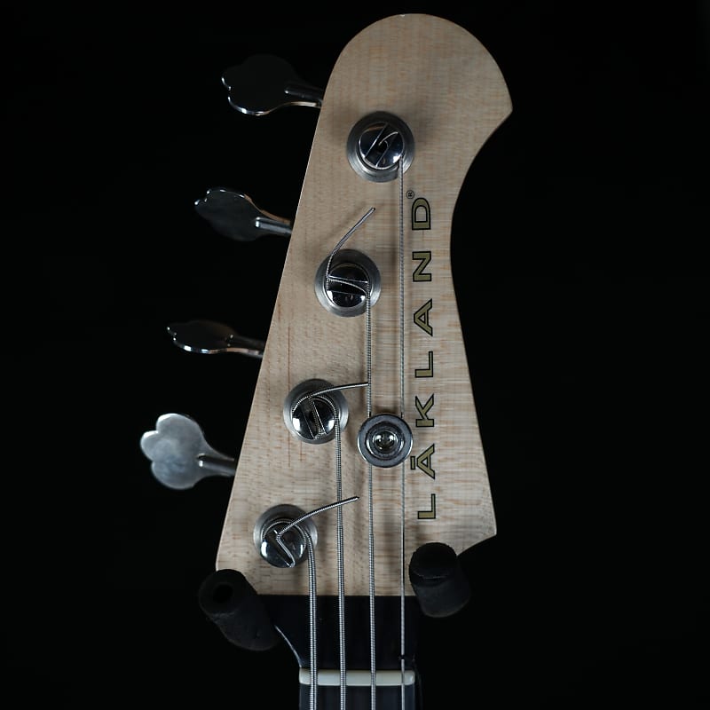 キツネLakland USA 44-94 Deluxe Lakland USA 44-94 Deluxe Quilted Maple Bass Guitar - Tobacco