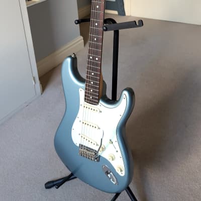 Fender Deluxe Roadhouse Stratocaster | Reverb