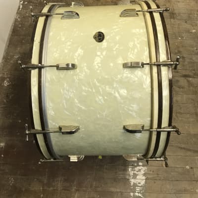 Leedy and Ludwig  24 x 14 Bass Drum with Spurs  1950s  White Marine Pearl image 2