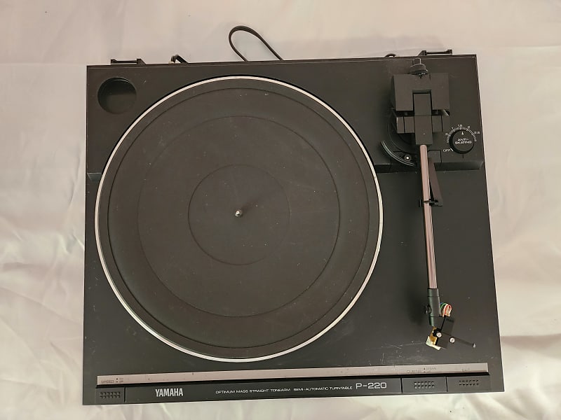 YAMAHA P-220 TURNTABLE - Complete with dust cover - buy Works Box