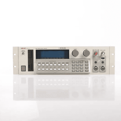 Akai S1000HD MIDI Stereo Digital Synthesizer
