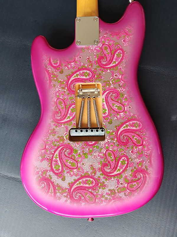 ギター Char Mustang Pink Paisley Char Mustang® Pink Paisley– zicca.net