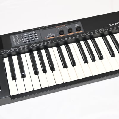 Roland SK-88Pro SoundCanvas （ボタン接点不良あり） Roland SK-88Pro SoundCanvas （ボタン接点不良あり）