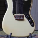 Fender Musicmaster with Rosewood Fretboard 1977-1978 Olympic White, Cream, Yellow