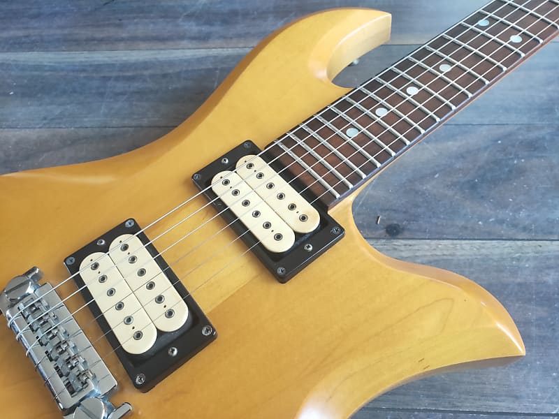エレキギター　イーグル　ariapro ARIA（楽器） Aria Pro II VIPER Series Japan Electric Guitar