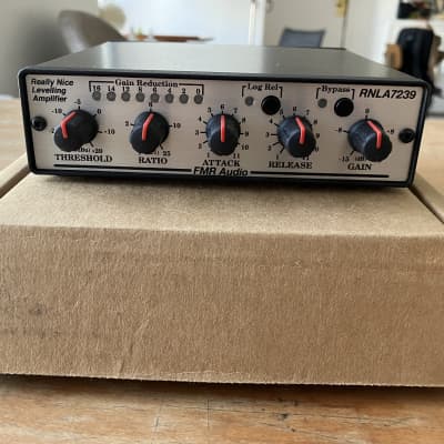 FMR Audio RNLA 7239 for fattening digital drums (TR-707 kick FMR Audio RNLA 7239 for fattening digital drums (TR-707 kick