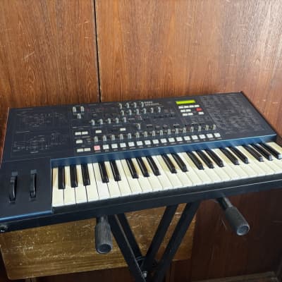 KORG MS2000 Virtual Analog Modeling Synthesizer w/ power supply