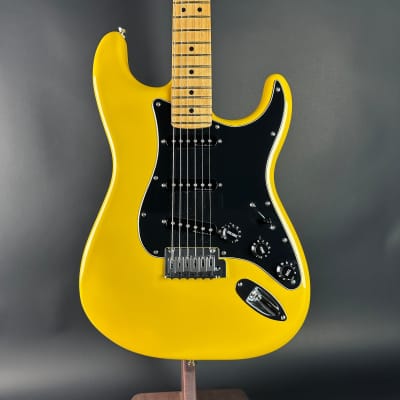 Used Fender Player II Modified Strat Sunshine Yellow w/bag TSU21714