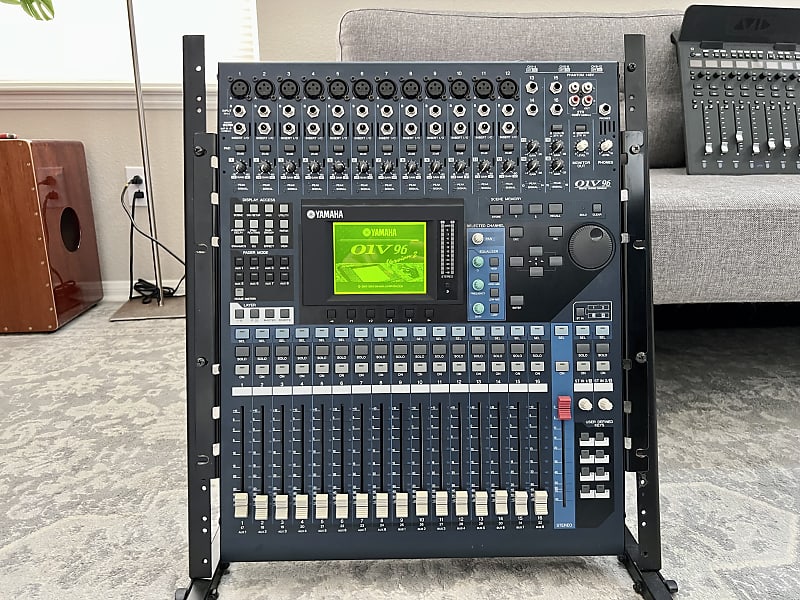 Yamaha 01V96 Version 2 Digital Mixer Reverb
