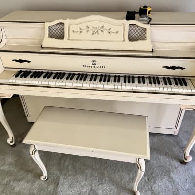 Story and Clark Piano 1980s Beige | Reverb
