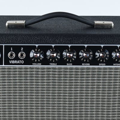Fender 65 Deluxe Reverb Amp image 8