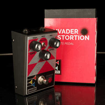 Maestro INVADER DISTORTION ディストーション Maestro Invader Distortion Pedal | Sweetwater