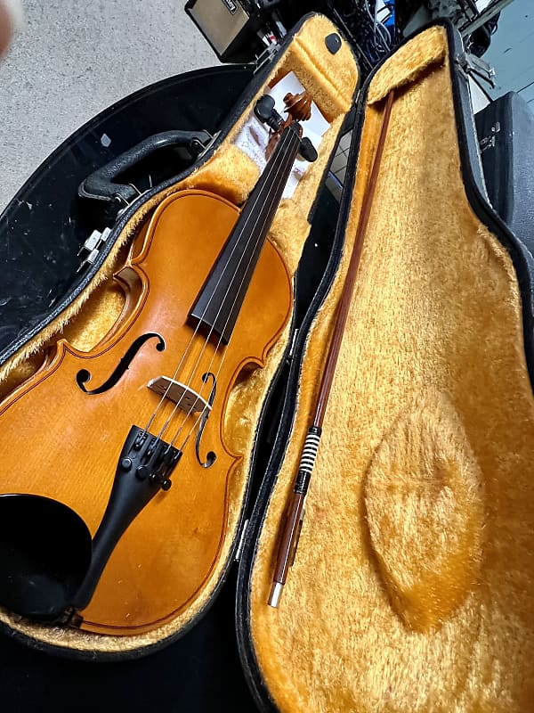 Suzuki Violin 1/4 | Reverb