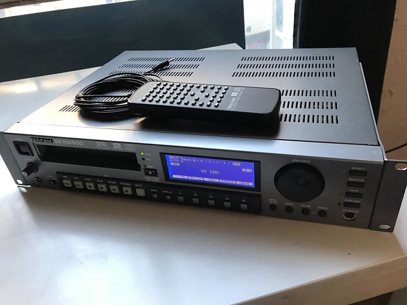 TASCAM DV-RA1000 192kHz/24-bit Mastering DVD Recorder