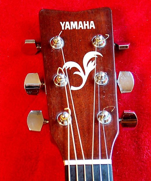 Yamaha FG 410-EA Acoustic Electric Guitar, w/Case and Capo Yamaha FG 410-EA Acoustic Electric Guitar, w/Case and Capo