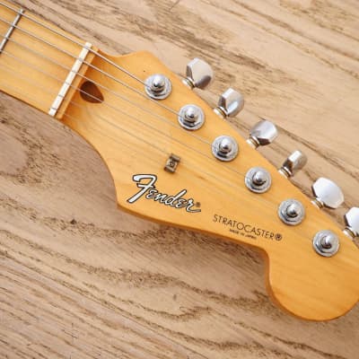 1998 Fender Deluxe Player Stratocaster Ash Body Sunburst w/ Fender Japan Neck image 4
