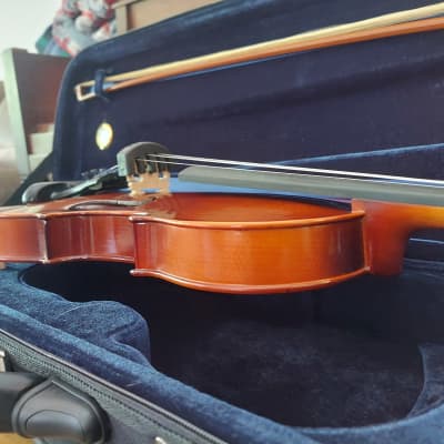 Antonio Giuliani Etude Violin Outfit 3/4 Size By Kennedy Violins Carrying Case And Accessories Included Solid Maple Wood And Ebony Fittings