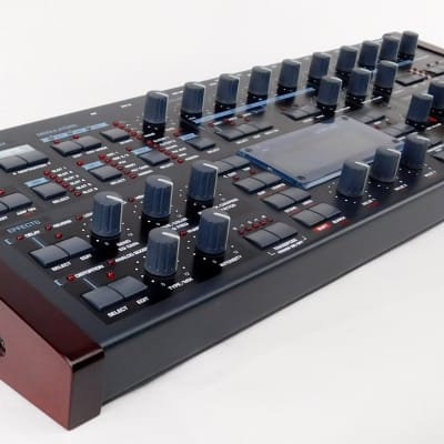 Access Virus Ti MK1 Synthesizer Desktop + Neuwertig + 1Jahr Garantie