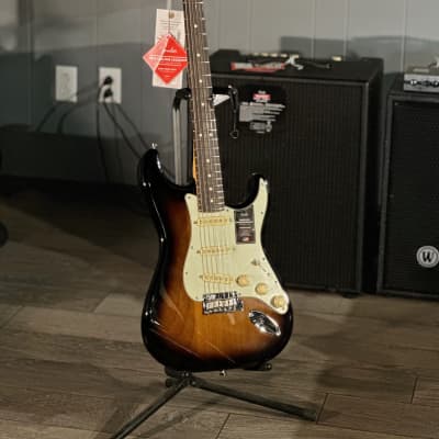 Fender American Professional II Stratocaster, 2 Tone Sunburst W/ Free Shipping & Hard Case image 2