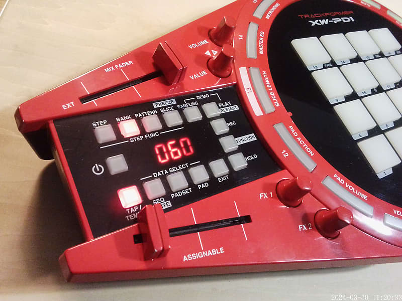 Casio XW-DJ1 Trackformer DJ Controller